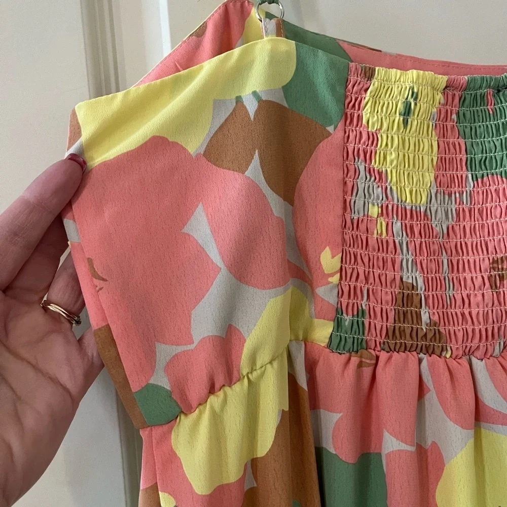 Social Standard by Sanctuary colorful Mid-calf dress Women’s size Large